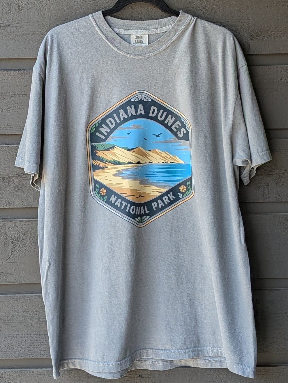 NWOT Comfort Colors Light Gray Indiana Dunes National Park Graphic Tee Gray XL
